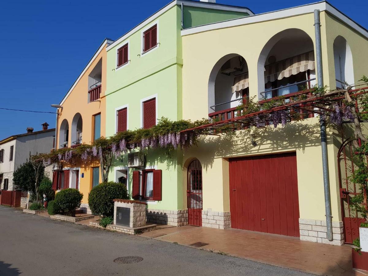 Apartments Judit Tar-Vabriga Exterior foto